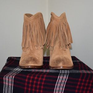 Frye ilana fringe western boot